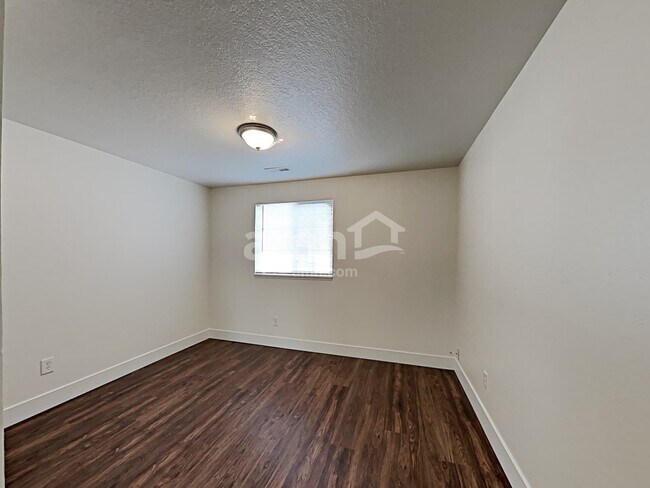 Building Photo - 16970 SW Steele Way