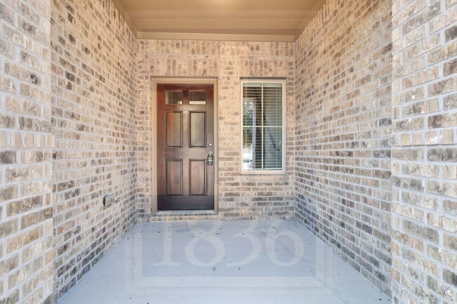 Building Photo - 2214 S Lakeline Blvd