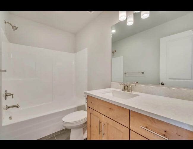 Building Photo - 1579 W 2100 S