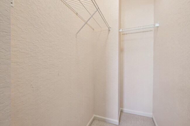 Building Photo - 2584 Stockbridge Square SW