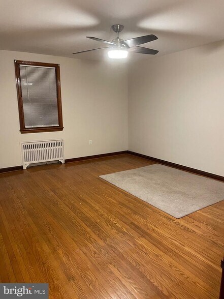 Bedroom - 420 Washington Ave
