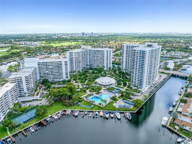 Building Photo - 600 Three Islands Boulevard