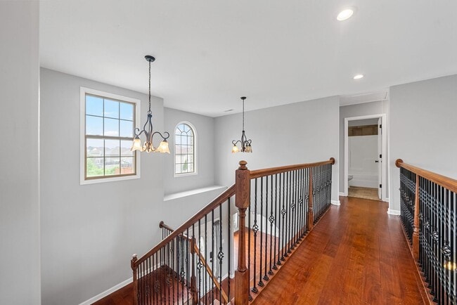 Building Photo - Pet Friendly Four Bedroom!