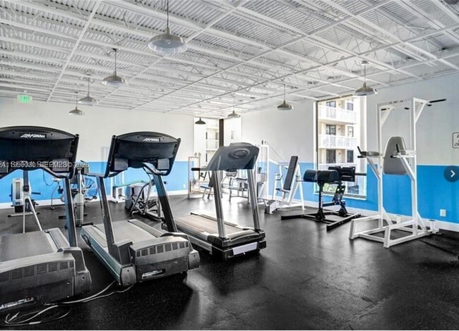 Building Photo - 1600 S Ocean Dr