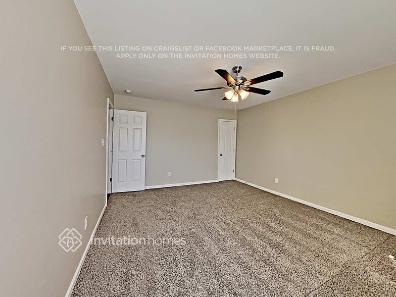 Building Photo - 10441 Pickerel Ln