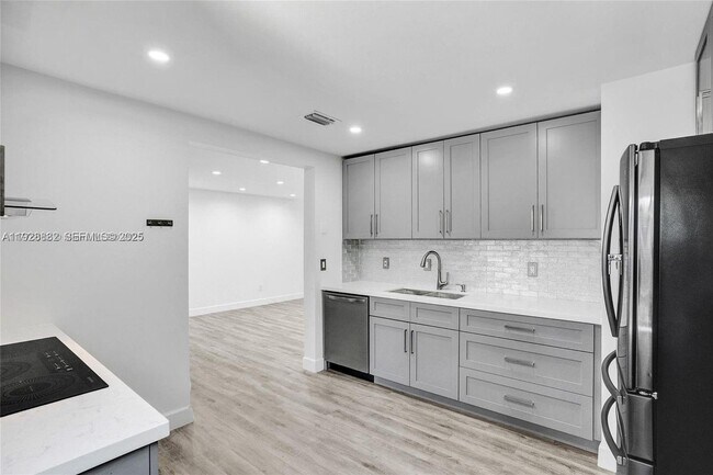 Building Photo - 13705 SW 101st Terrace