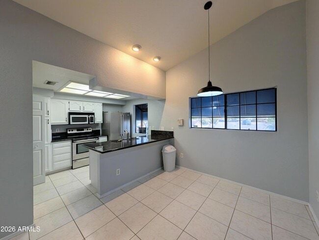 Building Photo - 1222 W Baseline Rd