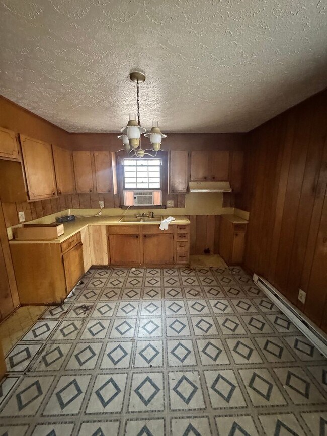 Building Photo - 2 bedroom / 1 office / 1 bathroom in Shelby, NC