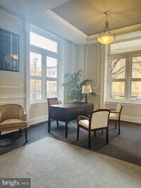 Building Photo - 1308 Clifton St NW