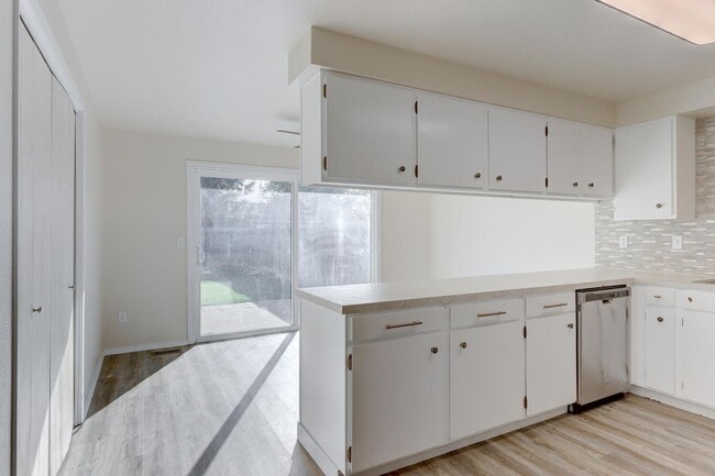 Building Photo - 10357 W Cory St