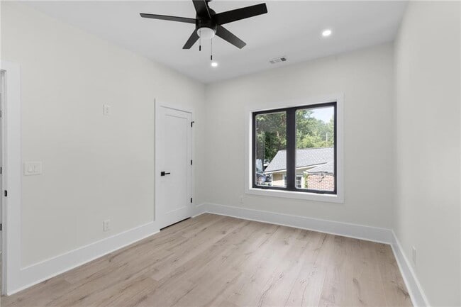 Building Photo - 2278 Tally Dr