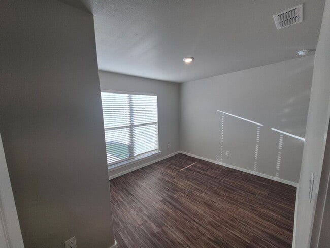 Building Photo - Cypress Duplex Available Now!
