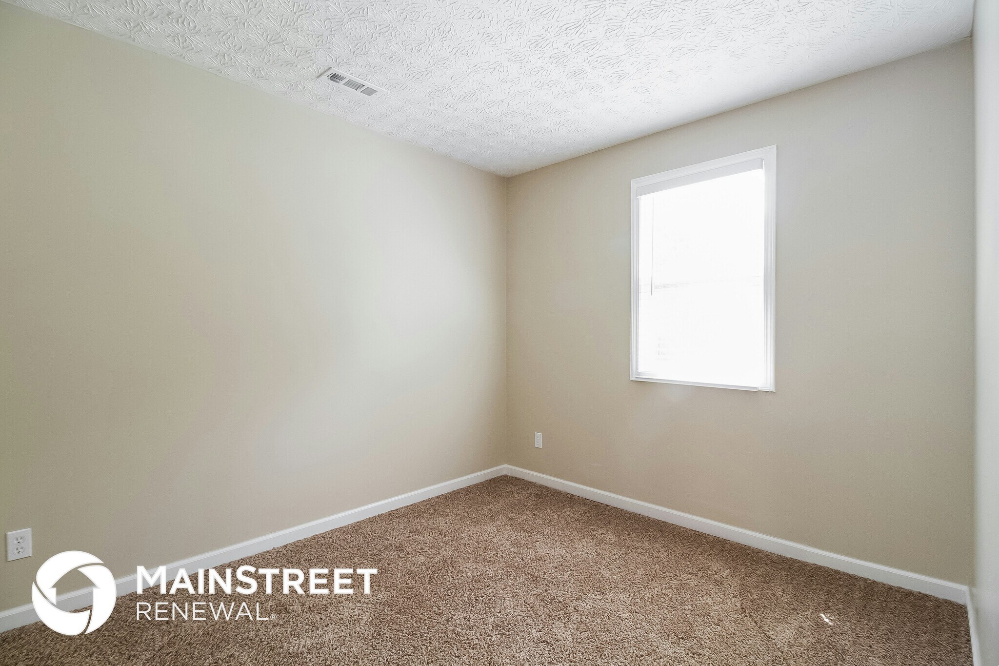 Building Photo - 2495 Willow View Ct