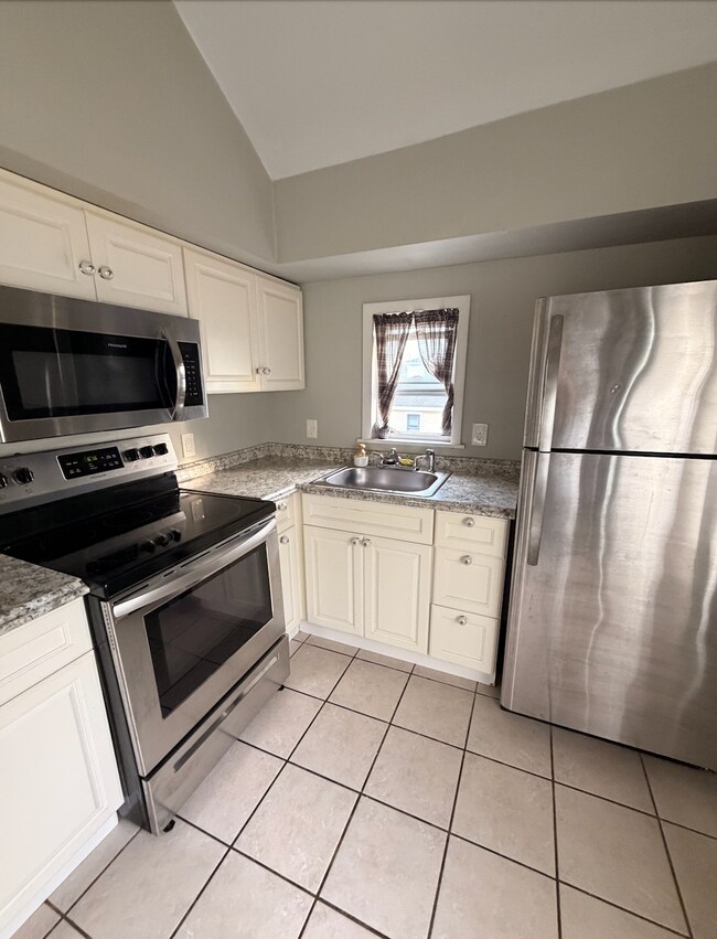 Building Photo - 405 S Boyd St