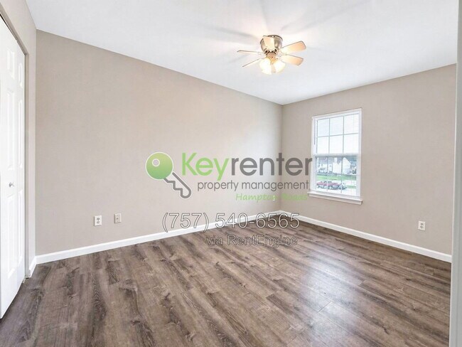 Building Photo - 810 Huntly Dr
