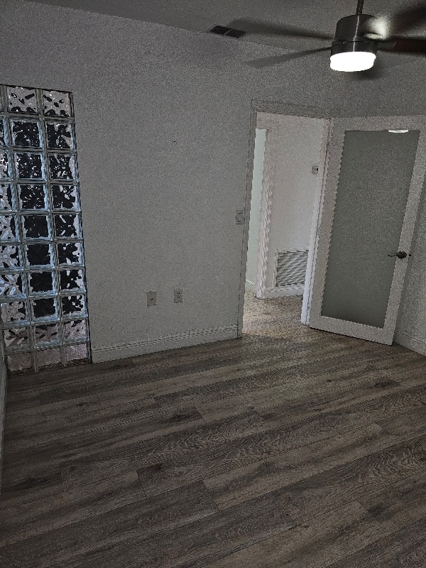 Building Photo - 1005 SW 15th Ave