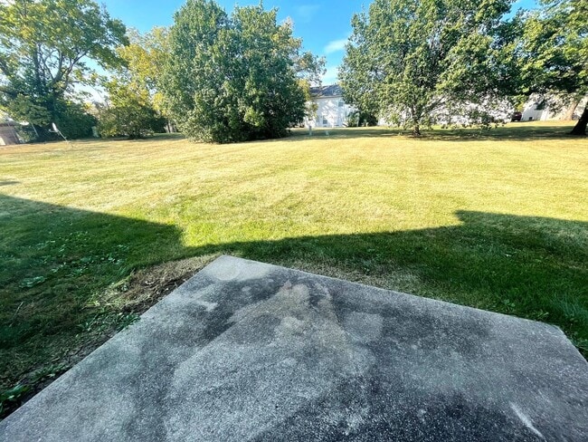 Building Photo - Duplex on Rice Road