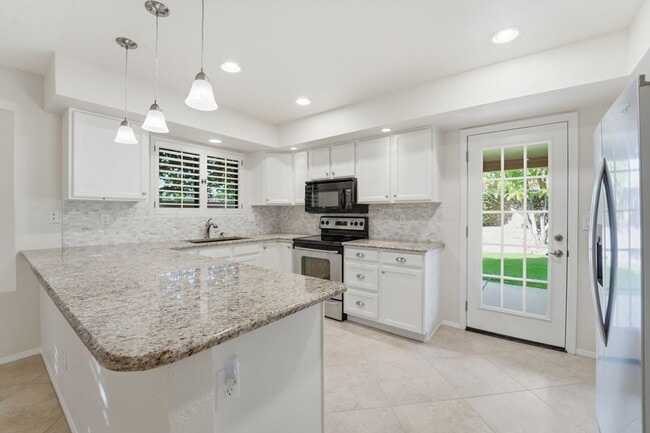 Building Photo - Beautiful 3 Bed/ 2.5 Bath Scottsdale Home I Near Kierland - Prime Location