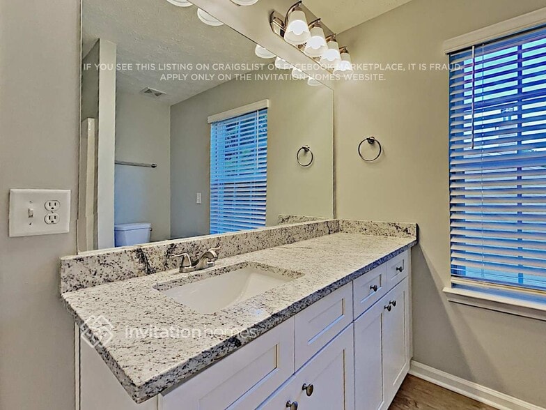 Building Photo - 94 Red Maple Way