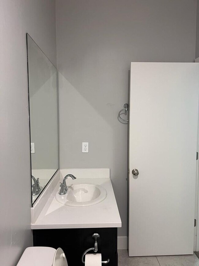 Building Photo - 1010 Mud Pie Ln