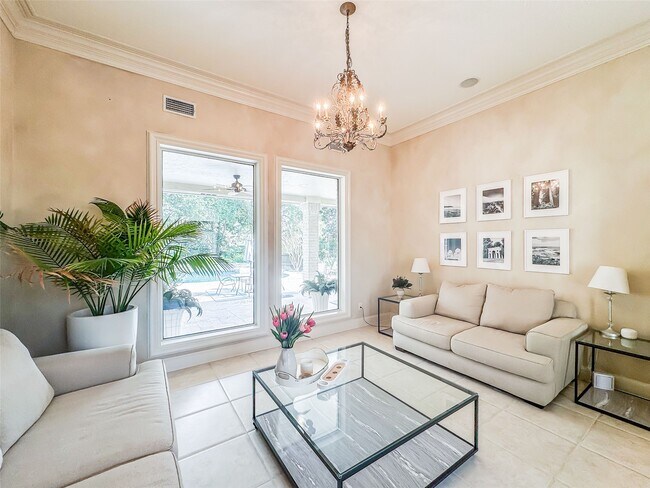 Building Photo - 38 E Thymewood Pl