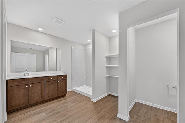 Building Photo - 503 Red Dr