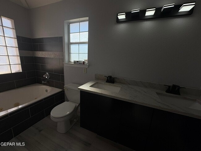 Building Photo - 3129 Tierra Agave Dr