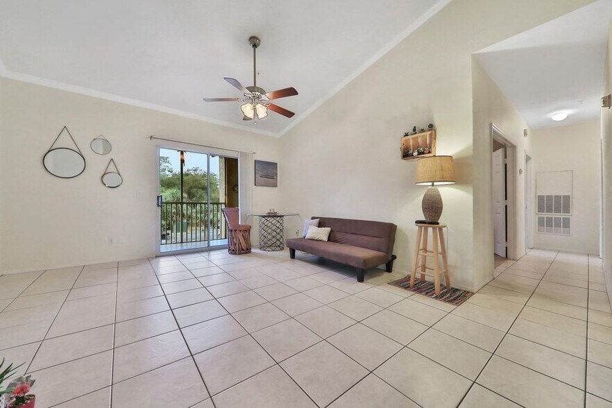 Primary Photo - 120 Veracruz Dr