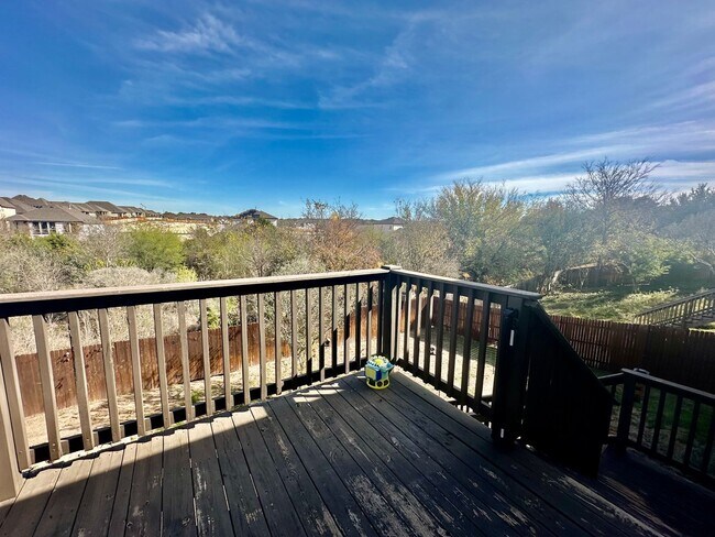 Building Photo - 1010 Bar Z Ranch