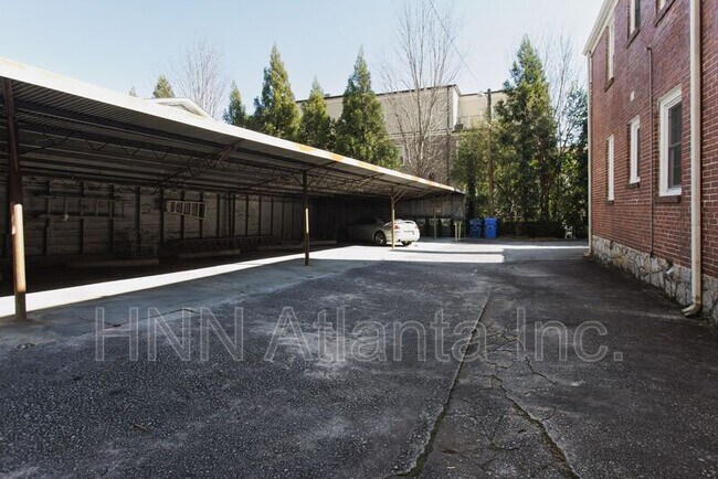 Building Photo - 36 Sheridan Dr NE