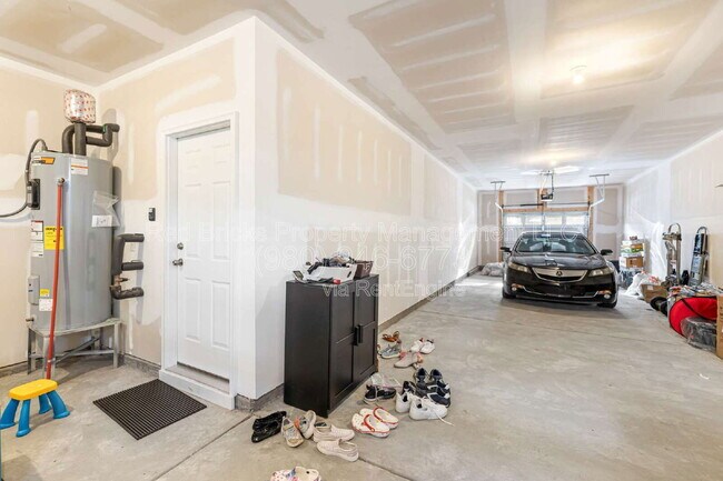 Building Photo - 10252 Glenmere Crk Cir