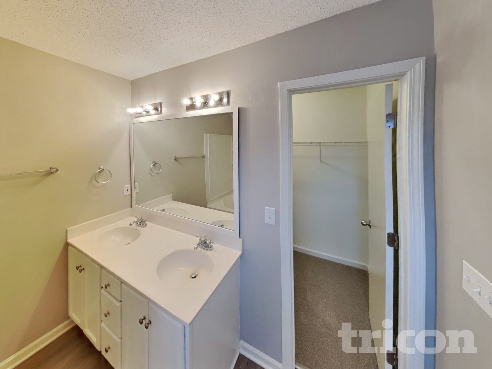 Building Photo - 1650 Coryton Way