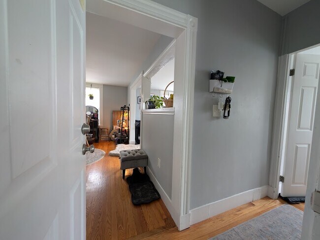 Building Photo - 11 Kearney St