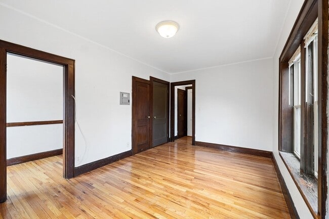 Building Photo - 5 Haskell St