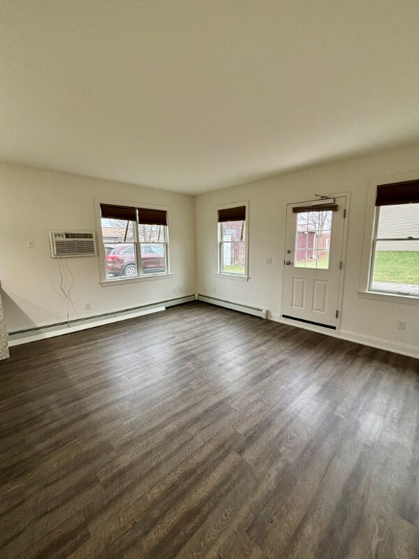 Building Photo - 476 Terrace Blvd