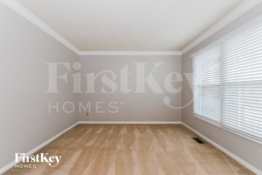 Building Photo - 612 Timberidge Dr