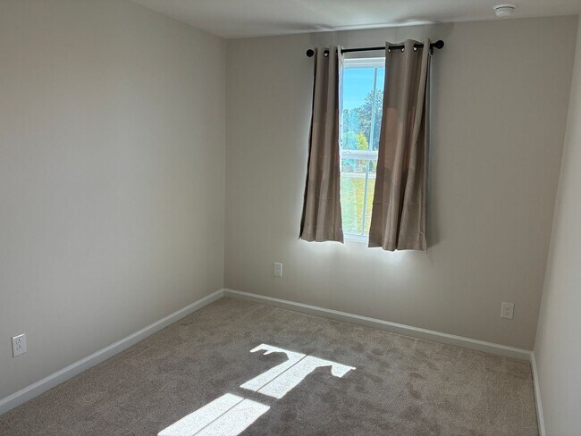 Building Photo - New Construction -3 Bedroom, 2.5 Bathroom ...