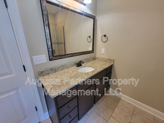 Building Photo - 841 Herrington Dr