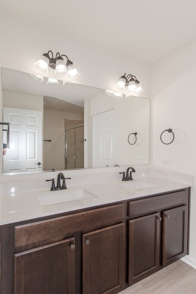 Building Photo - 26107 White Oak Trail