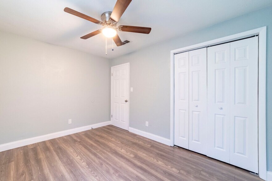 Building Photo - 51 N Cortez Ave