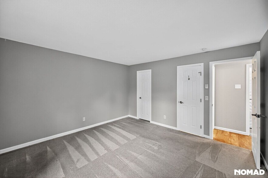 Building Photo - 17403 E Mansfield Ave