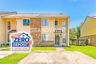 Building Photo - 11251 Windtree Dr E