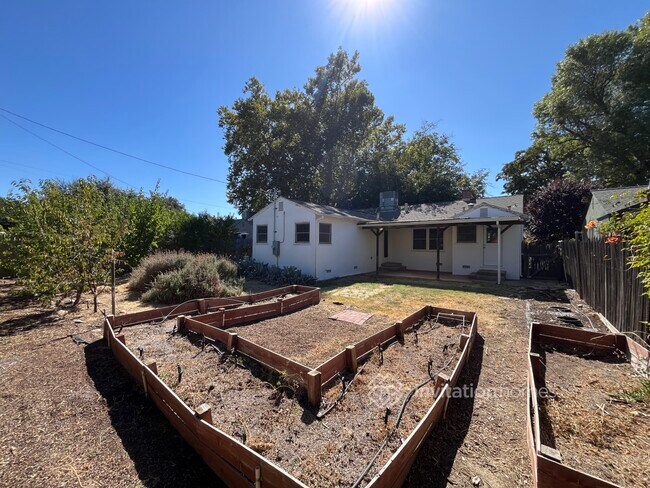 Building Photo - 1313 Fremont St