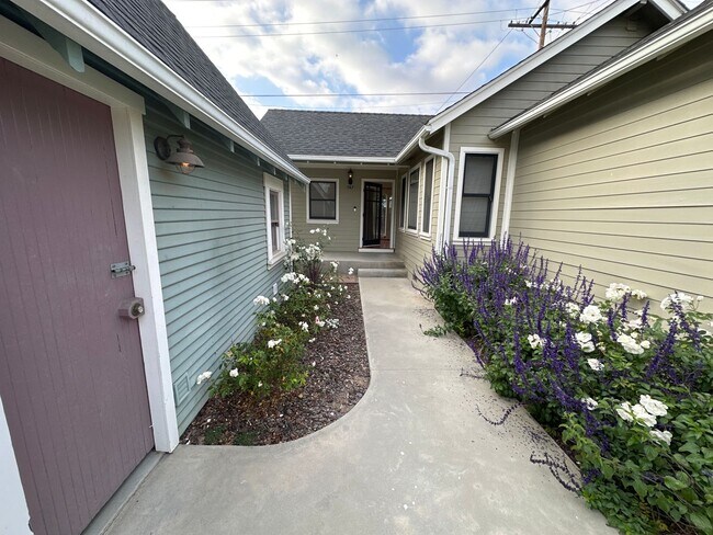 Building Photo - Jefferson (545)