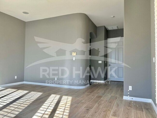 Building Photo - 863 W Bluebird Dr