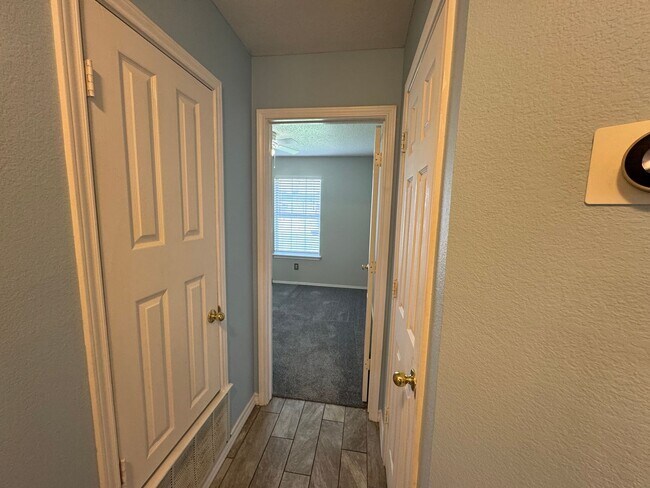 Building Photo - 3306 Levy Ln