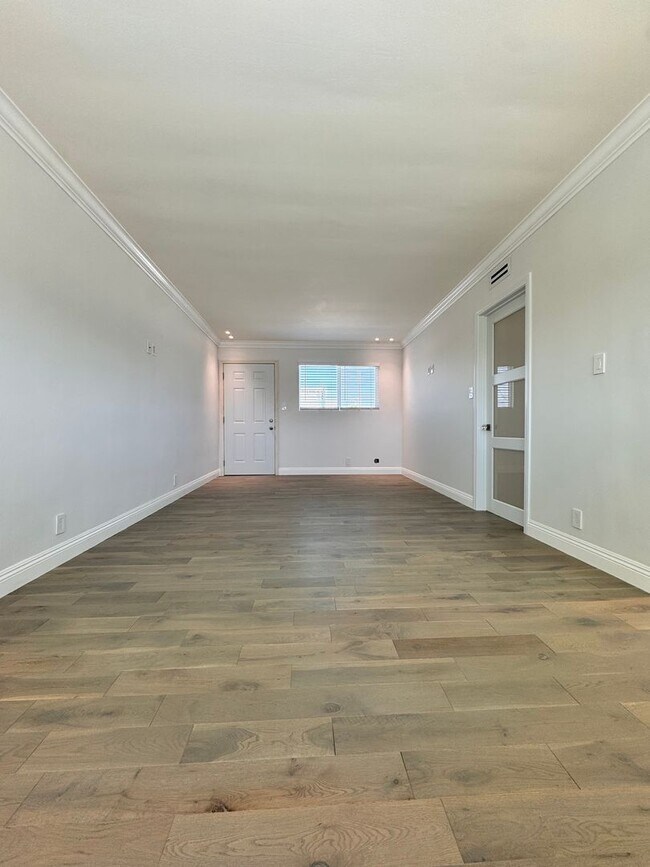 Building Photo - Limited-Time Offer for Qualified Tenants: