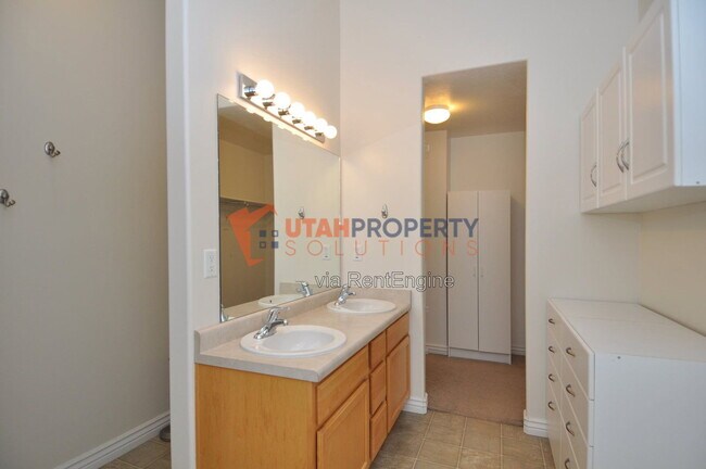 Building Photo - 6698 Balfour Ln W