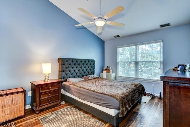 Building Photo - 5803 Tudor Dr