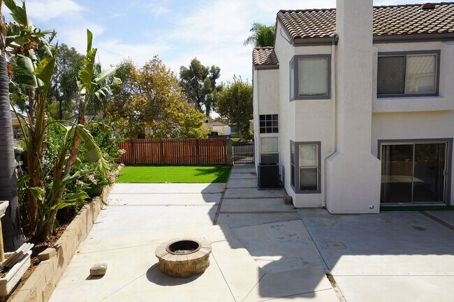 Building Photo - 23848 Bouquet Canyon Pl